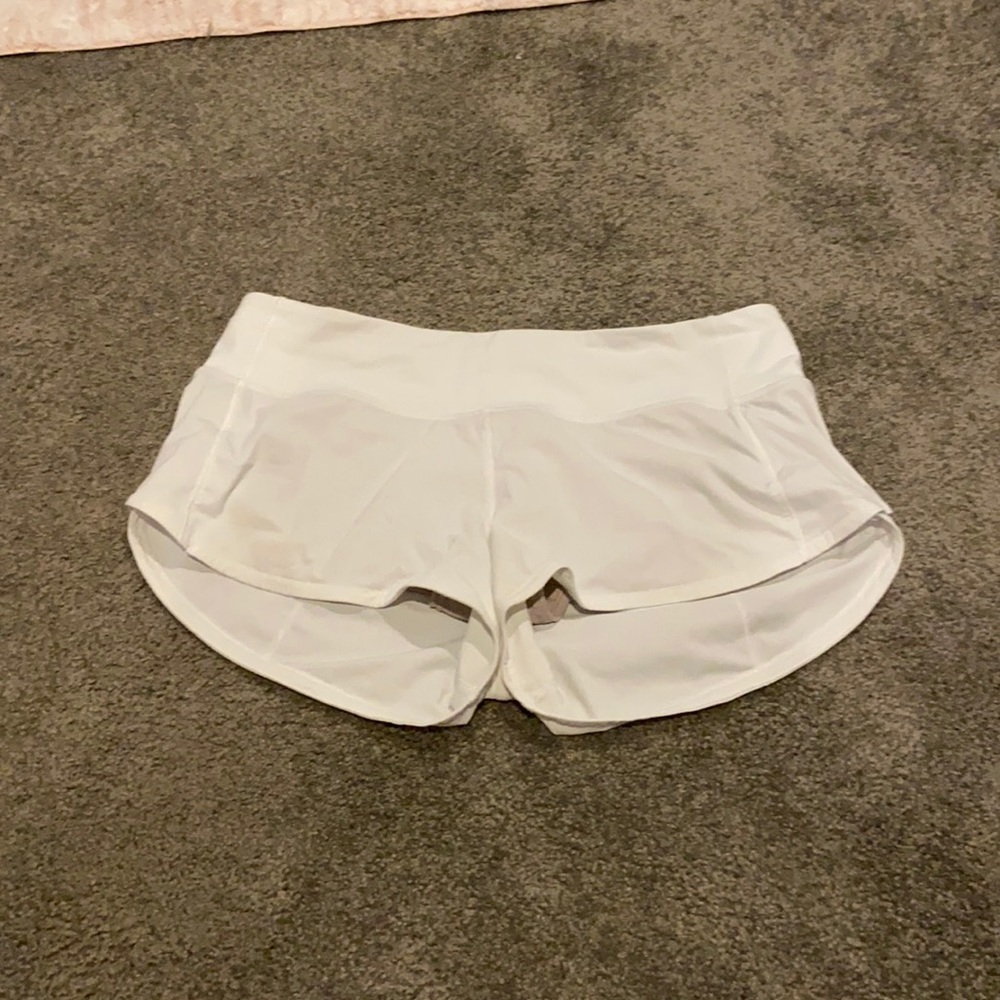 Lululemon gently used 2.5’ speed up, low rise